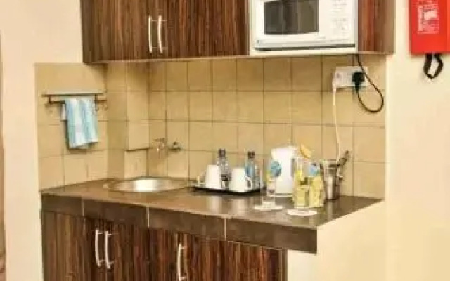 Magharibi Suites Hotel