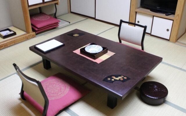Yanagiya