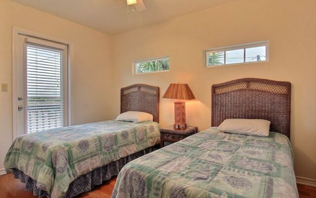 Maria s Beach Getaway GSC1