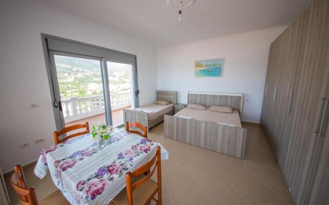 Himara Apartments