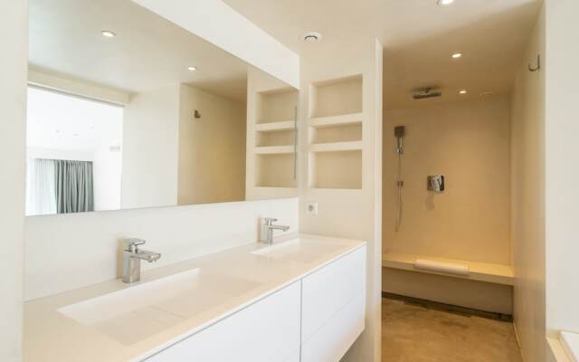 Homelly Propriété en bord de mer