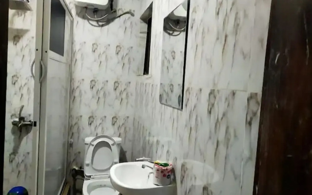 Rolak Hotel and Suites