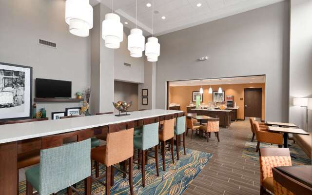 Hampton Inn & Suites Deland