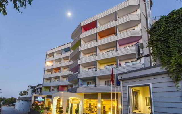 Meridia Beach Hotel