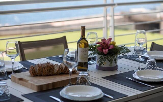 PRIME AREA Seafront 3Bed Sliema with pool FL502
