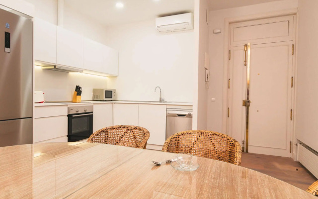 PYR Select Plaza Santa Ana