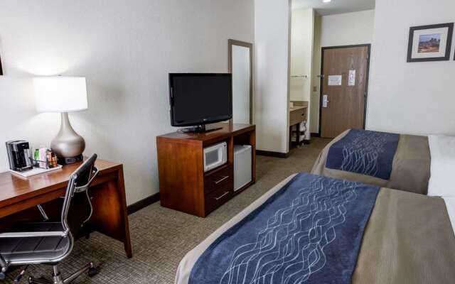 Comfort Inn Kearney - Liberty