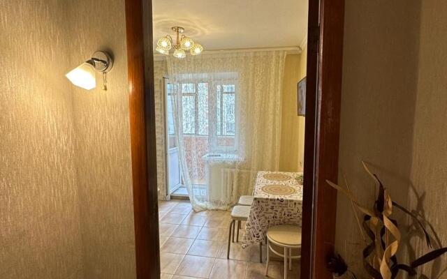 Apartments on Khoroshavina street 11