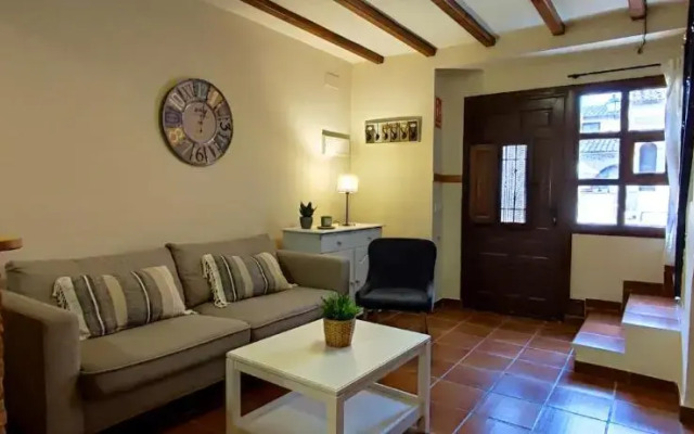 Masia de San Juan - castillo con piscina en plena Sierra Calderona