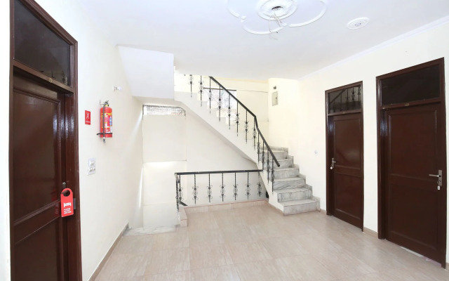 OYO 11318 Hotel Shagun