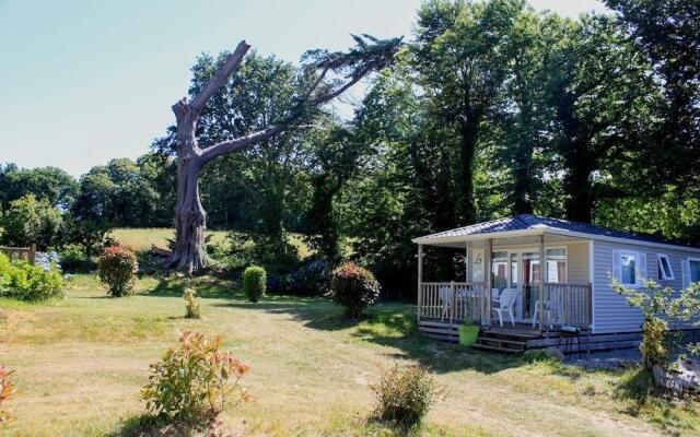 Insolites Du Camping De Trezulien