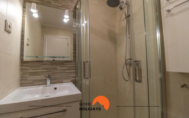 #043 Saradel Old Town Center Beach