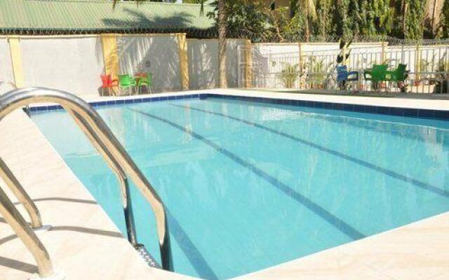 Bjorne Suites