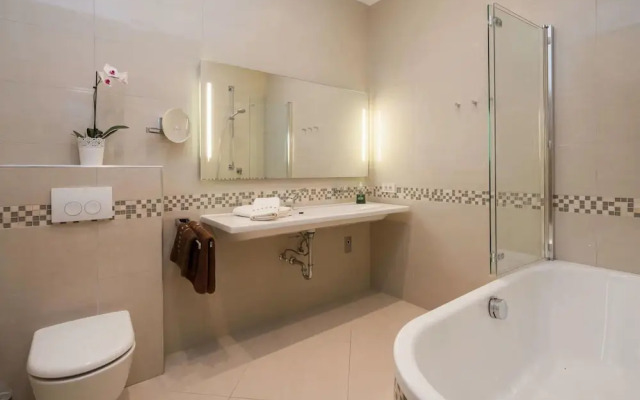 Nice Apartment in Gradac