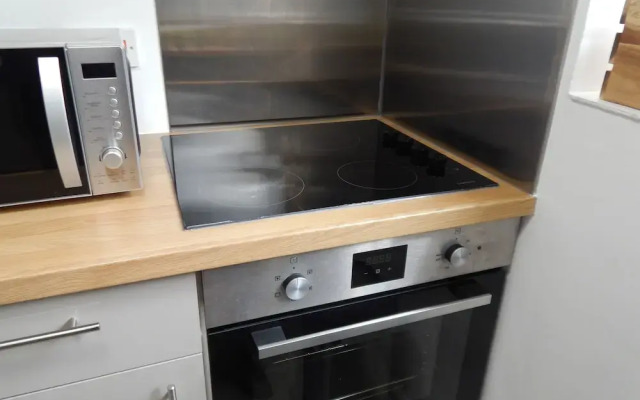 River Court Apartments LETS