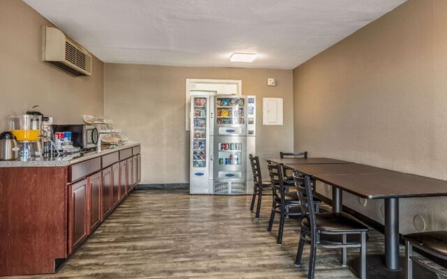 Rodeway Inn