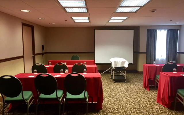 Holiday Inn Philadelphia Airport