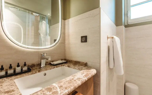 1.75 Paris La Trêve