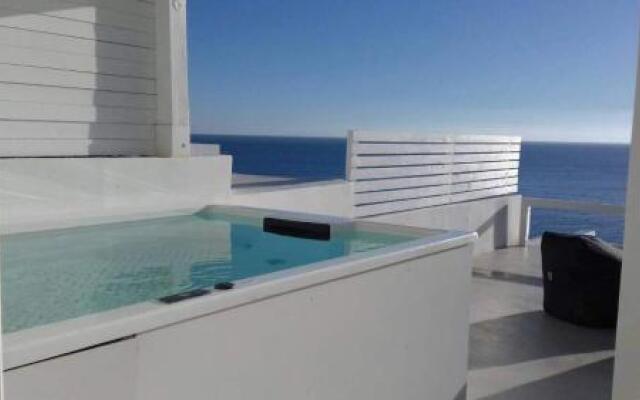 SECRET VIEW LUXURY SUITES Mini Pool Hyd apt1