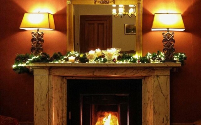 Stunning 8 Beds Country Retreat nr Richmond