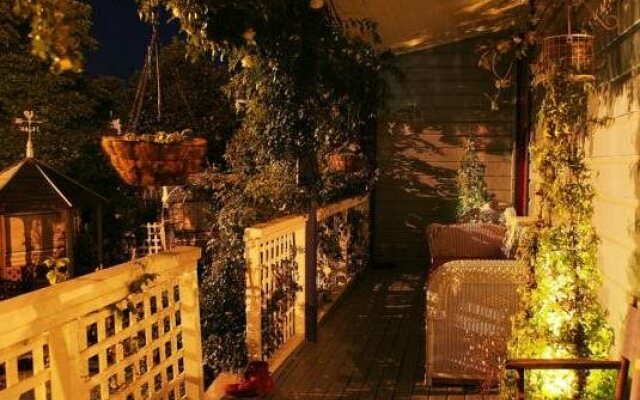 The Villa - Hostel