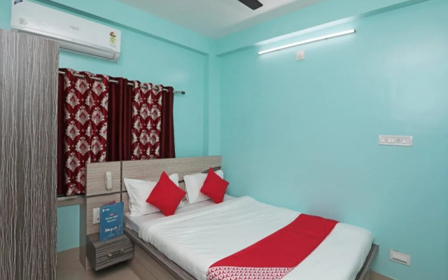 OYO Flagship 23523 Imperial Guest House