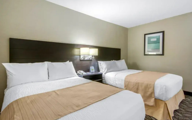 Days Inn - Sudbury