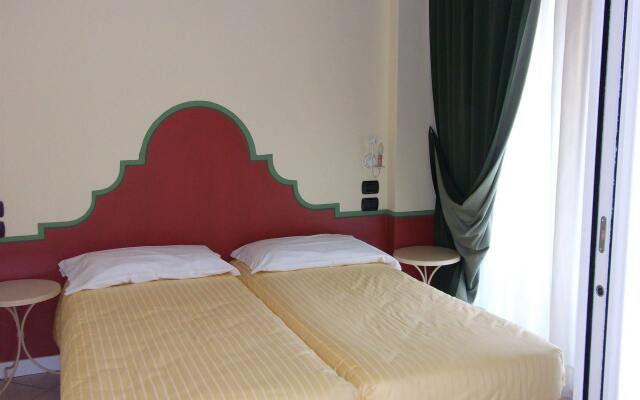 Le Terrazze Sul Lago Residence & Hotel