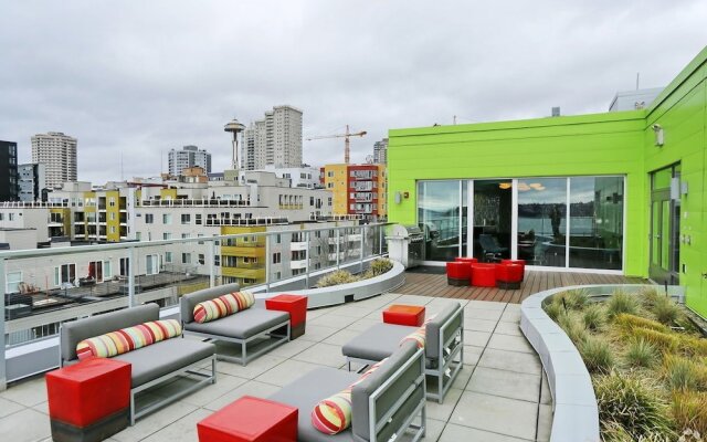 Belltown Pike Place Suites by Luxe Hubs