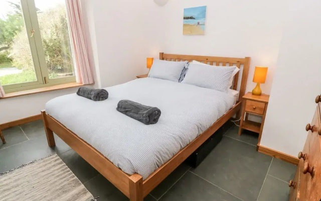 Porth Farm Annexe