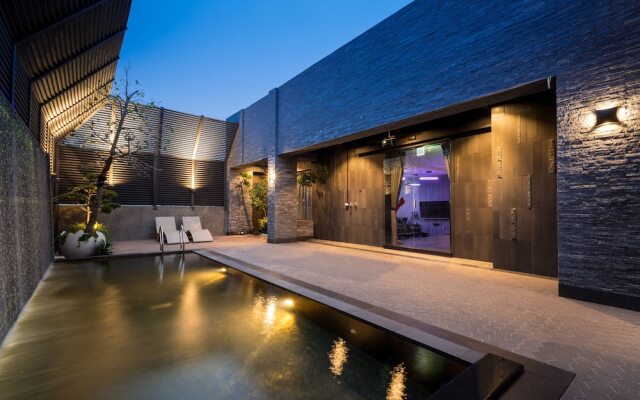 Icolour Villa