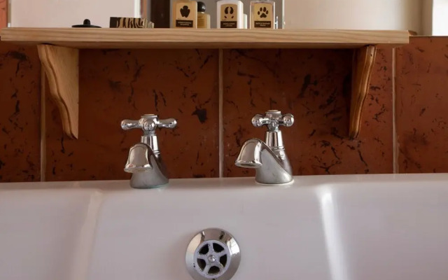 Valley of the Rainbow Fly Fishing Estate