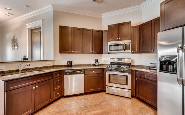 Midtown Luxury Suites by 1stHomeRent