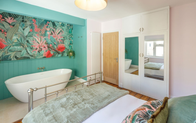 Host Stay Alice Hideaway