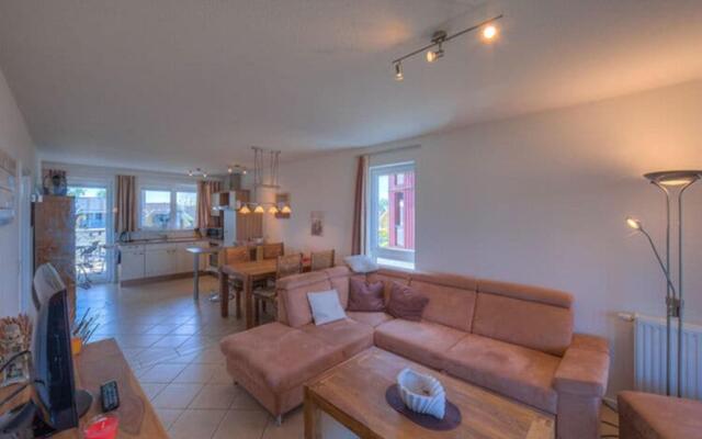 Apartment in Rechin Right on the Water