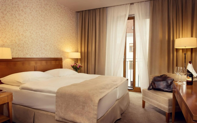 Hotel Ambassador