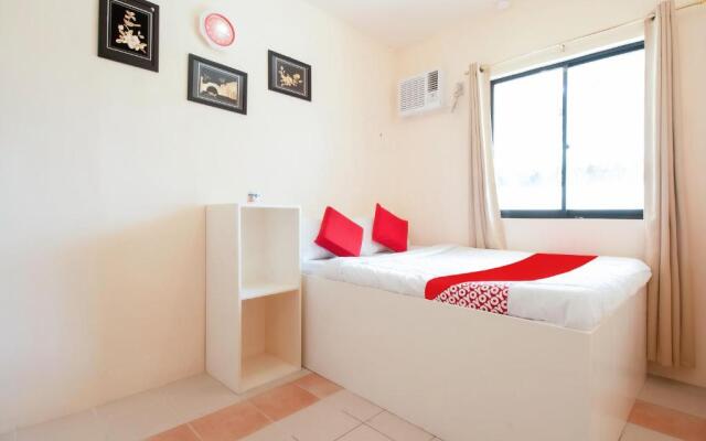 J5 Guest House & Restobar
