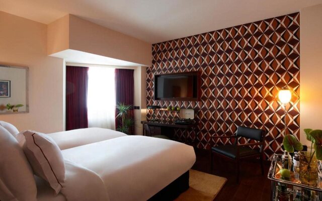 Brown Acropol Hotel