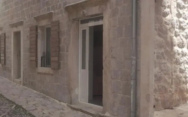 Pajo Apartments