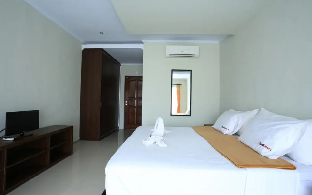 RedDoorz @ Padma Utara