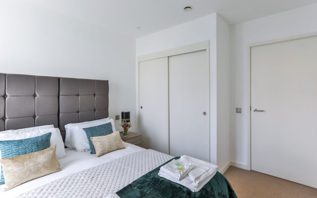 High Living Cosy Flat Next to Zone 1