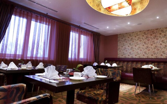 RIN Grand Residence
