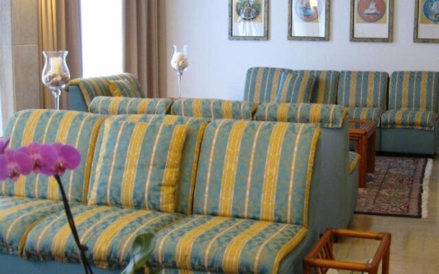 International Hotel