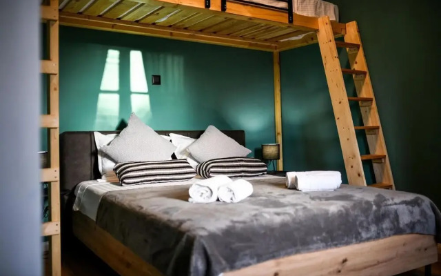 Awesome Home in Lisicic With 3 Bedrooms, Wifi and Sauna