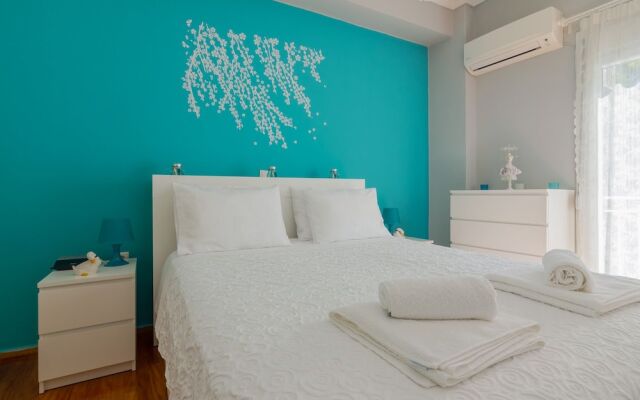 Adorable 2 Bedrooms Apartment in Athens