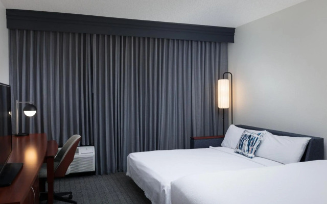 Courtyard by Marriott Denver Central Park
