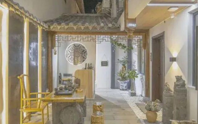 Jianshui Bushe Homestay (Gucheng Branch)