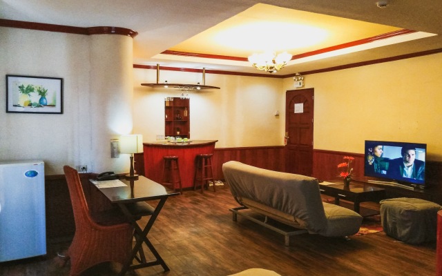 Dulcinea Hotel and Suites