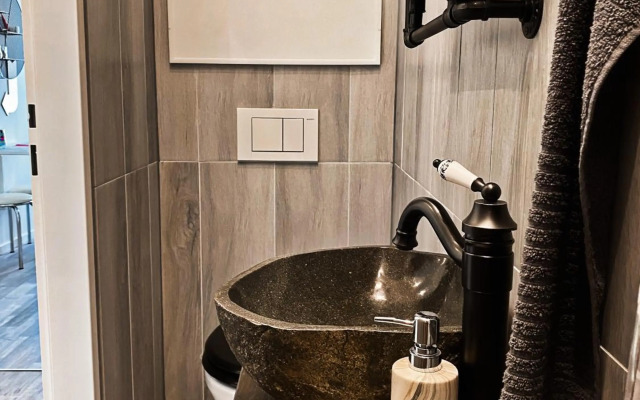 Sweet Home Apartment