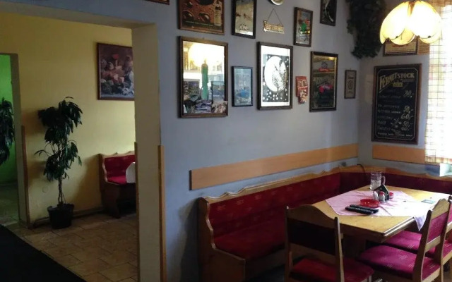 Restaurace A Penzion Klatovsky Dvur